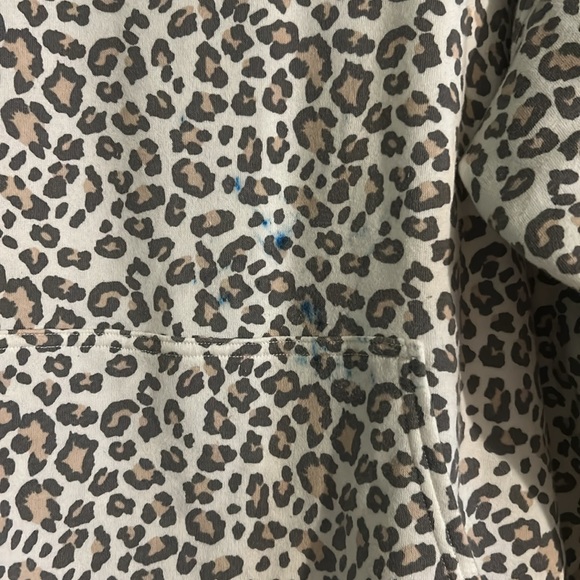 American Eagle leopard hoodie with flaw amazingly soft - Picture 4 of 6